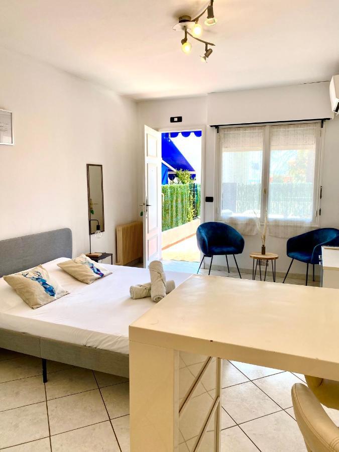 Studio Menton Proche Mer Climatise Wifi Buitenkant foto
